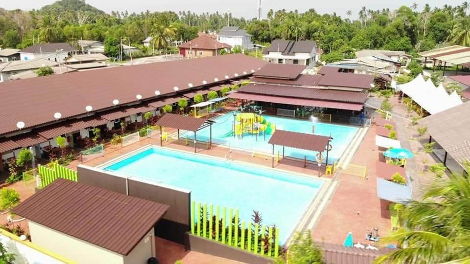Asfa D Village - Resort - Homestay - Family Room Kemasik Exterior photo