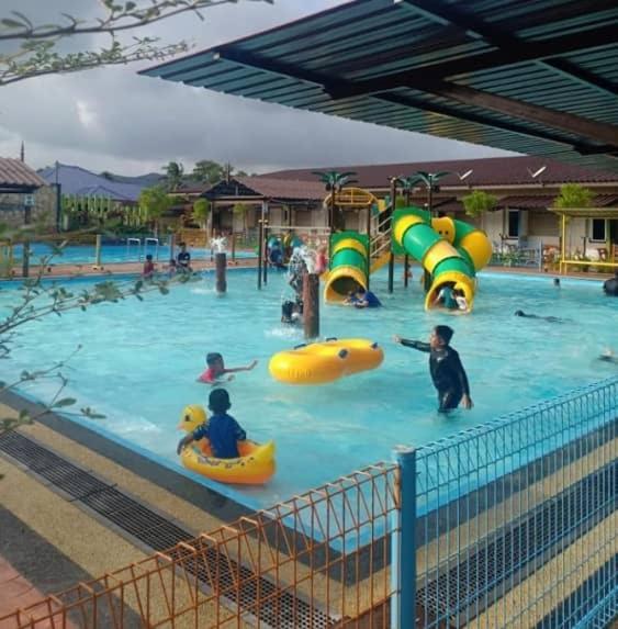Asfa D Village - Resort - Homestay - Family Room Kemasik Exterior photo